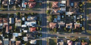 The Interplay Between Conveyancing Melbourne and Real Estate Trends